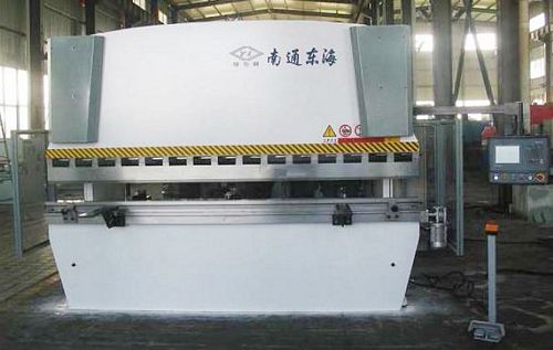China WE67K-160T/3200 CNC Press Brake